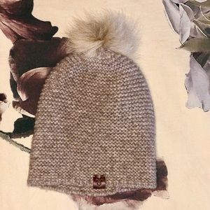 NWOT Frye Alpaca Beanie in Khaki